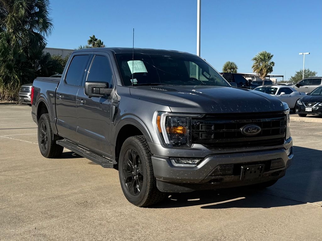 2022 Ford F-150 XLT photo 3