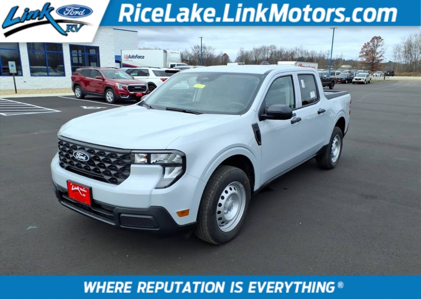 2025 Ford Maverick XL's photo