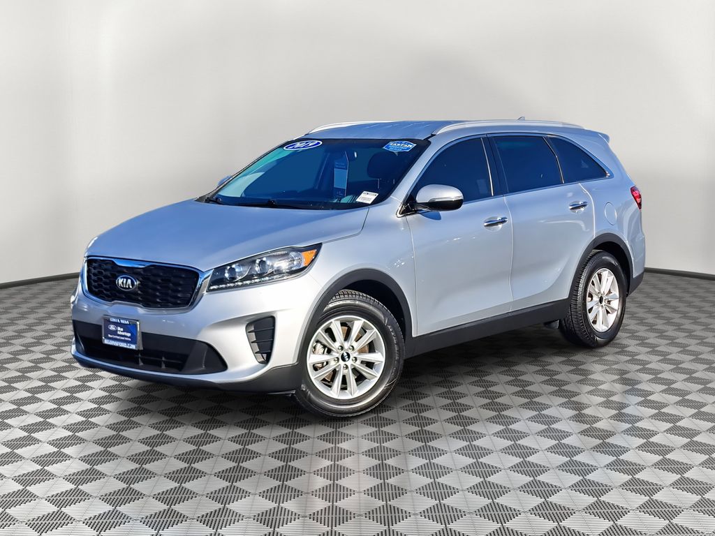 2019 Kia Sorento LX photo 2