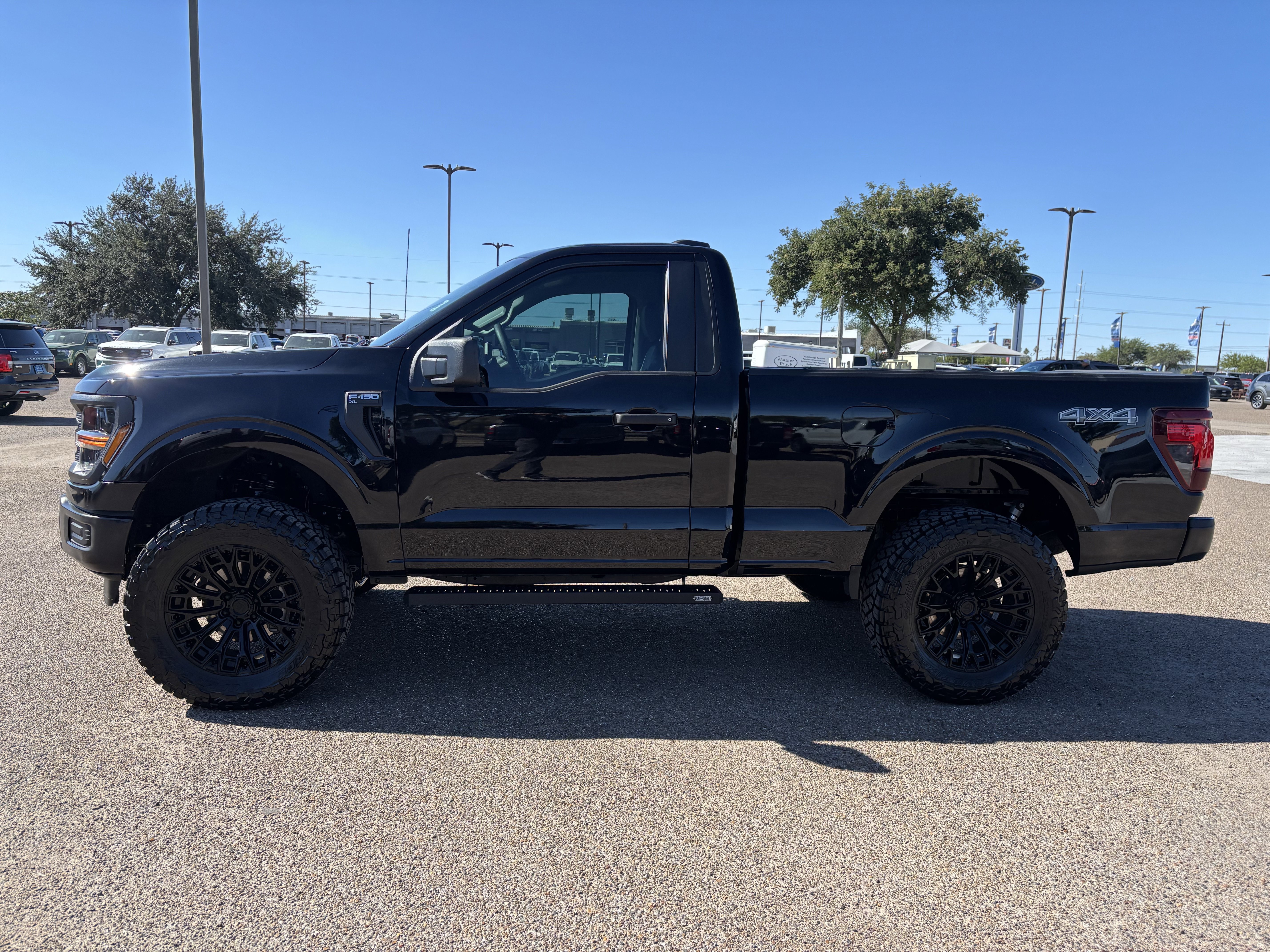 2025 Ford F-150 XL photo 2