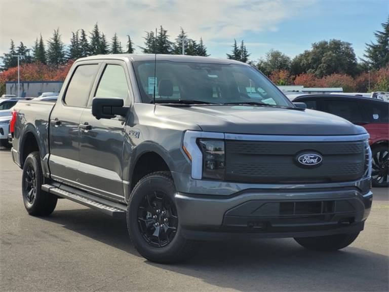 2025 Ford F-150 Lightning XLT