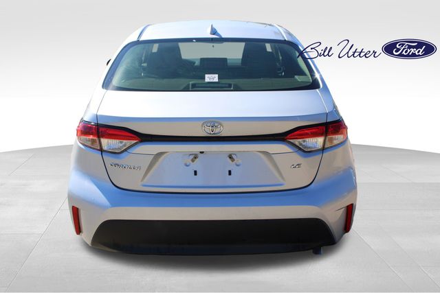 2023 Toyota Corolla LE photo 3