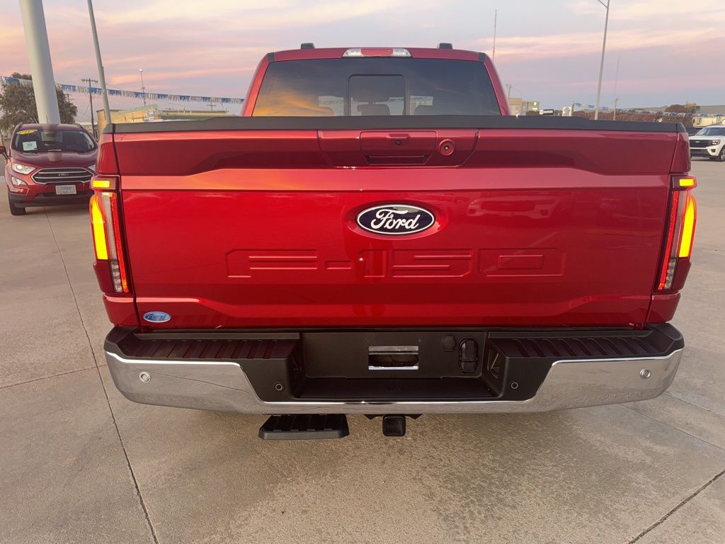 2025 Ford F-150 Lariat photo 4