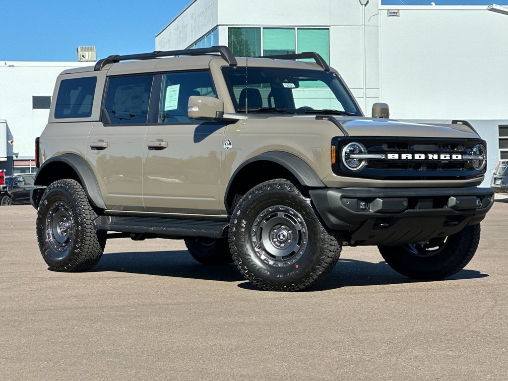 2025 Ford Bronco Outer Banks