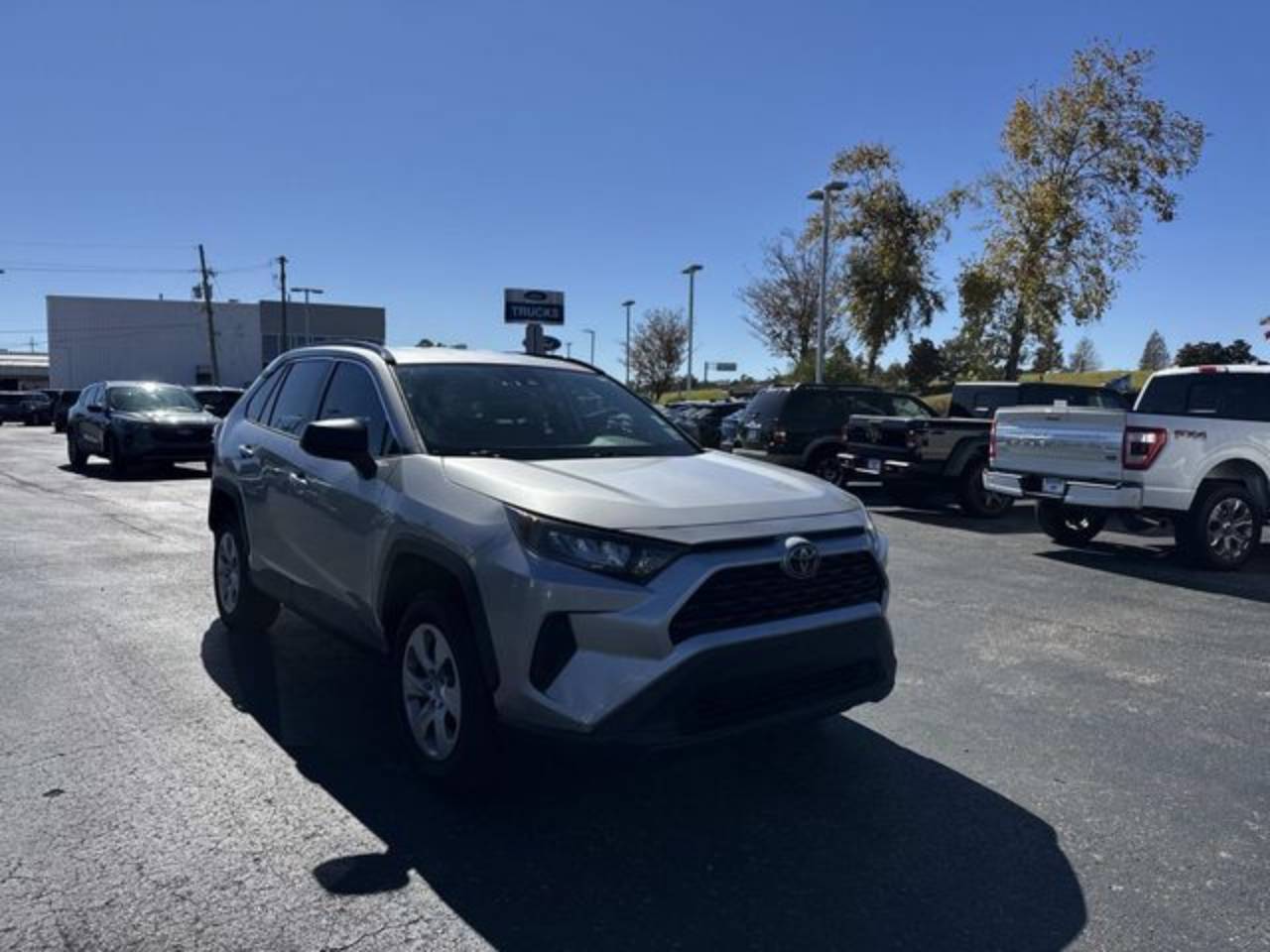 2020 Toyota RAV4 LE
