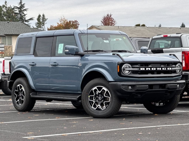 2025 Ford Bronco Outer Banks
