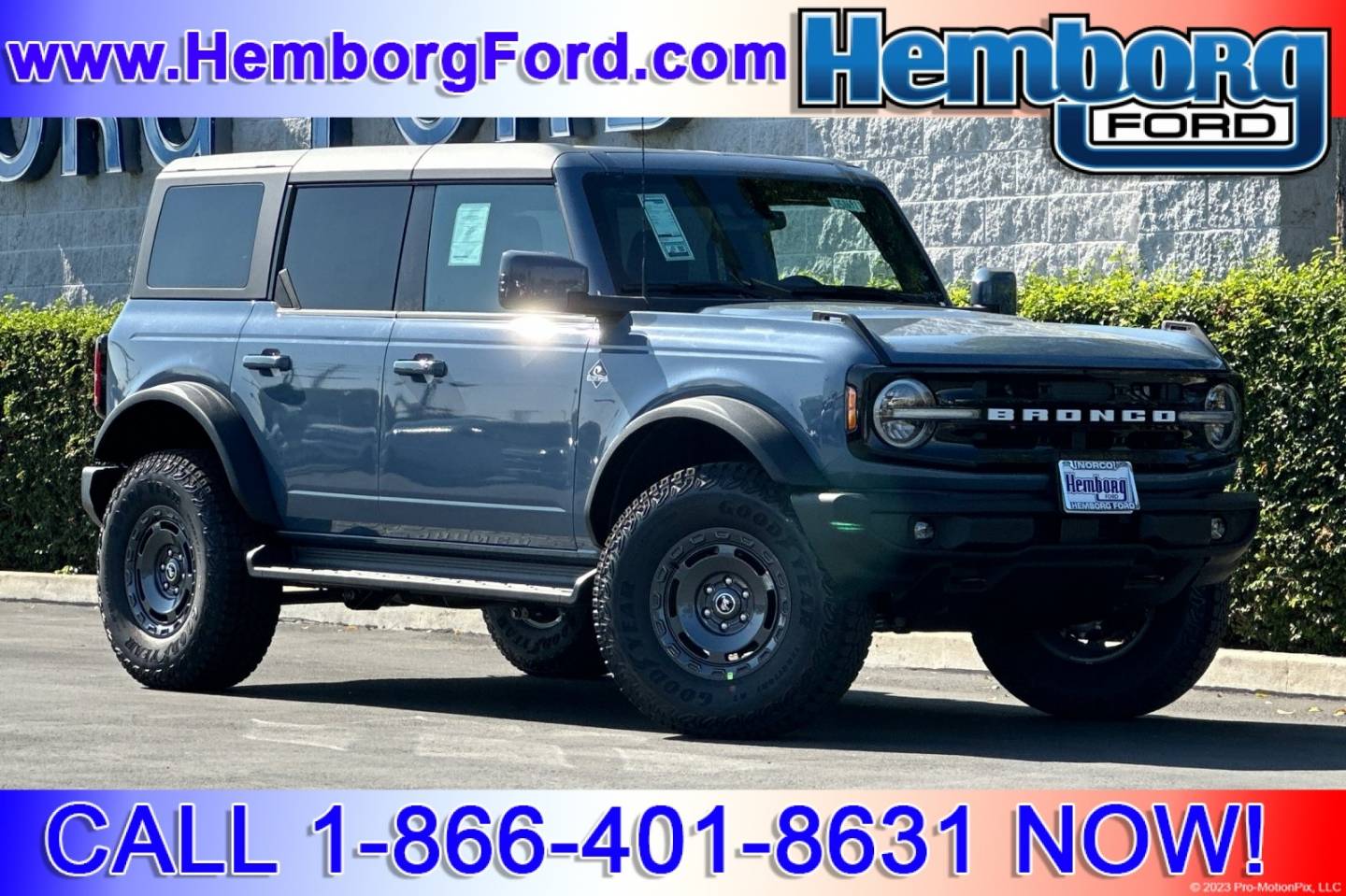 2025 Ford Bronco 4-Door Outer Banks's photo