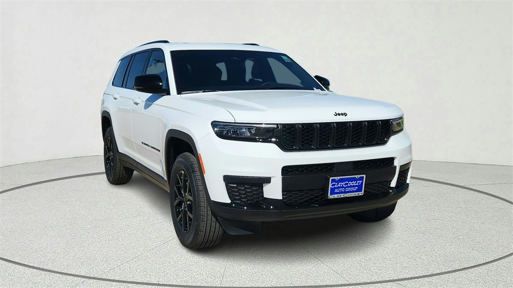 2025 Jeep Grand Cherokee L Altitude's photo