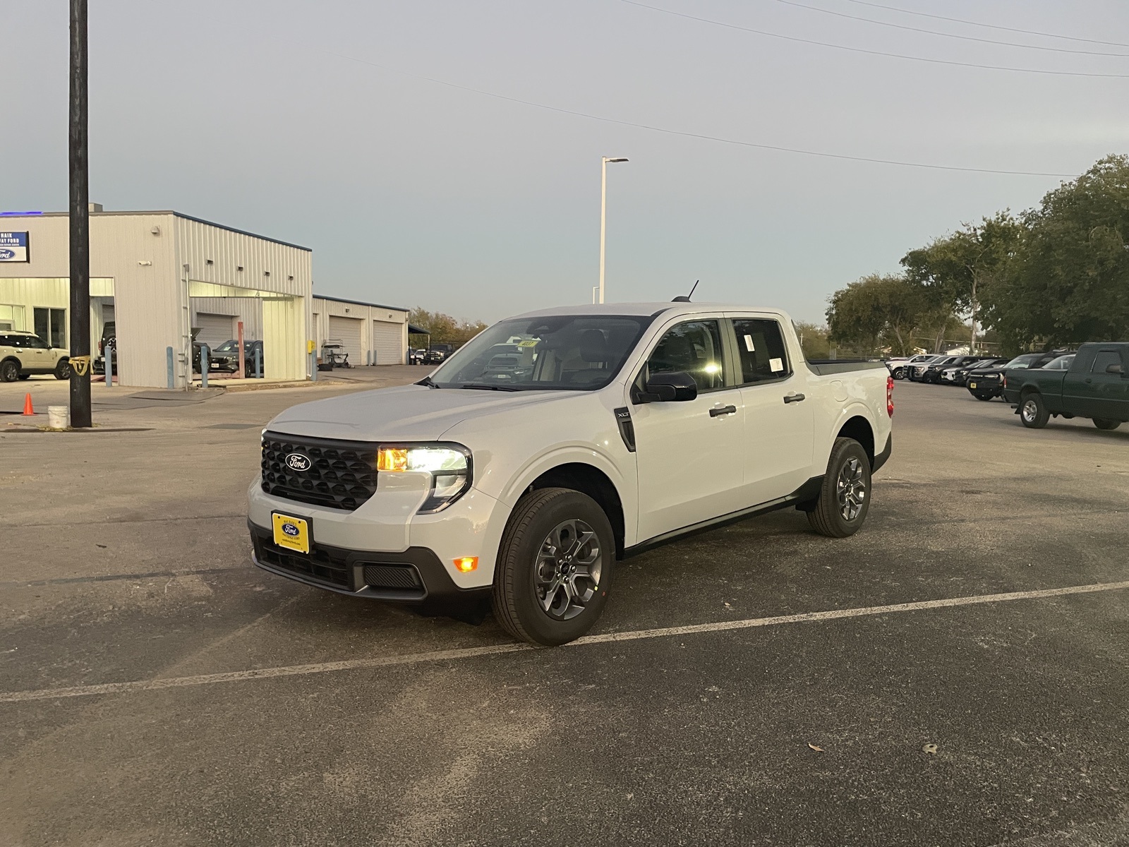 2025 Ford Maverick XLT's photo