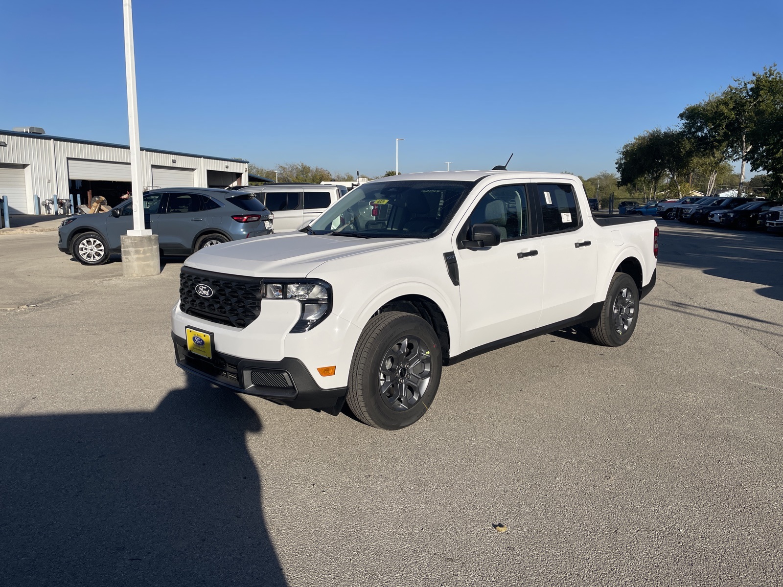 2025 Ford Maverick XLT's photo