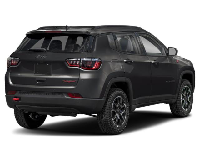 2024 Jeep Compass Trailhawk photo 2