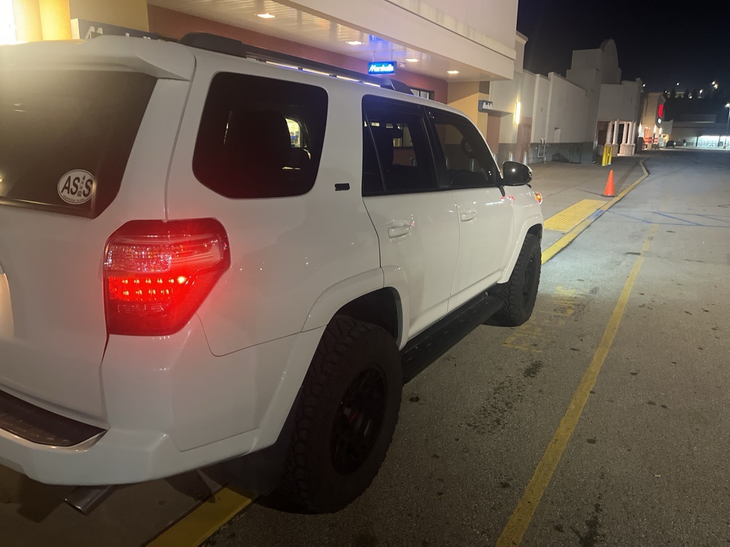 2017 Toyota 4Runner Limited SR5 Premium TRD Pro photo 3