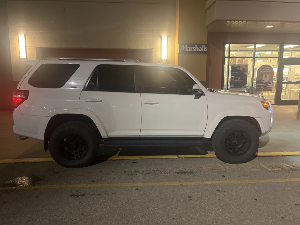 2017 Toyota 4Runner Limited SR5 Premium TRD Pro photo 4