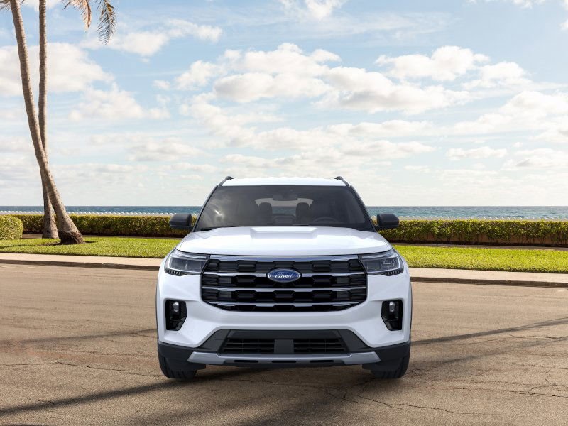 2025 Ford Explorer photo 4