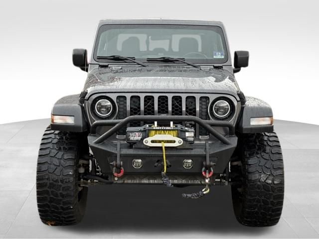 2020 Jeep Gladiator Sport photo 2