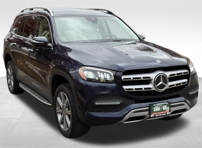 2021 Mercedes Benz GLS 450 photo 2