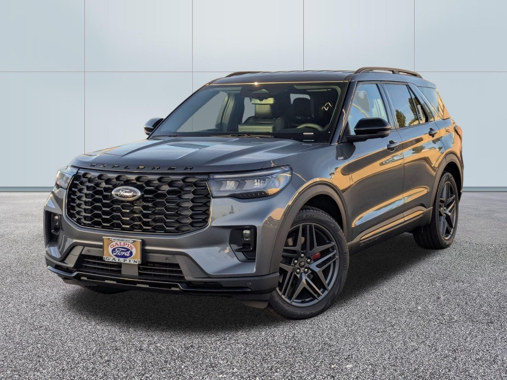 2025 Ford Explorer ST Line
