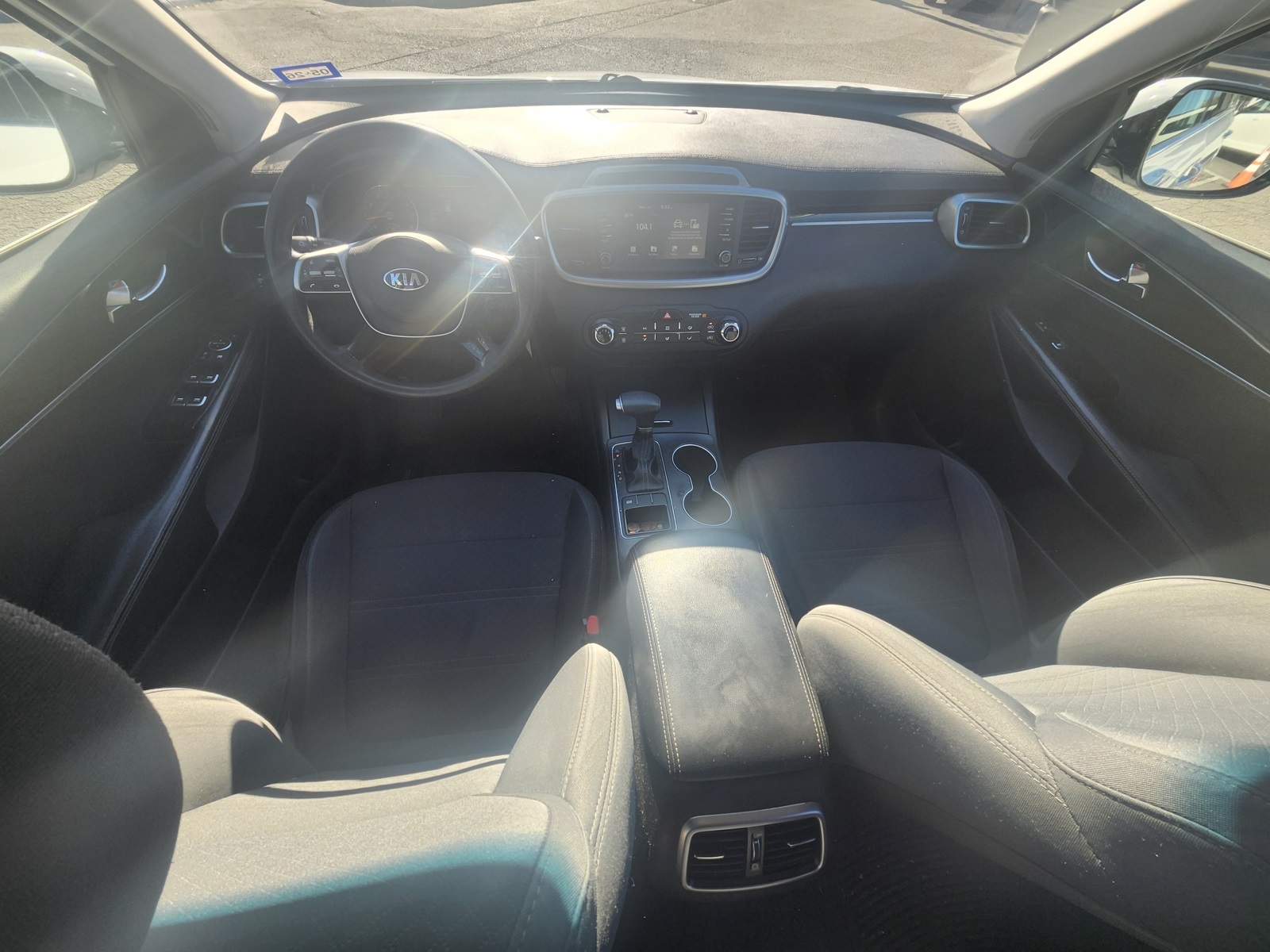 2020 Kia Sorento LX photo 4