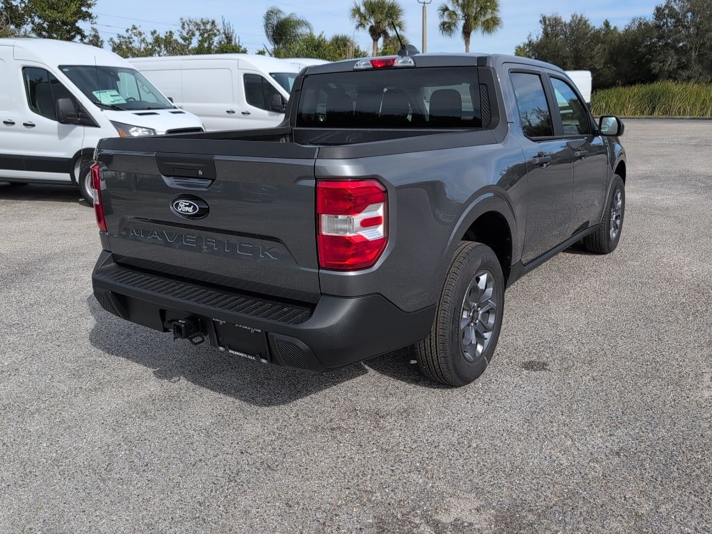 2025 Ford Maverick XLT photo 2