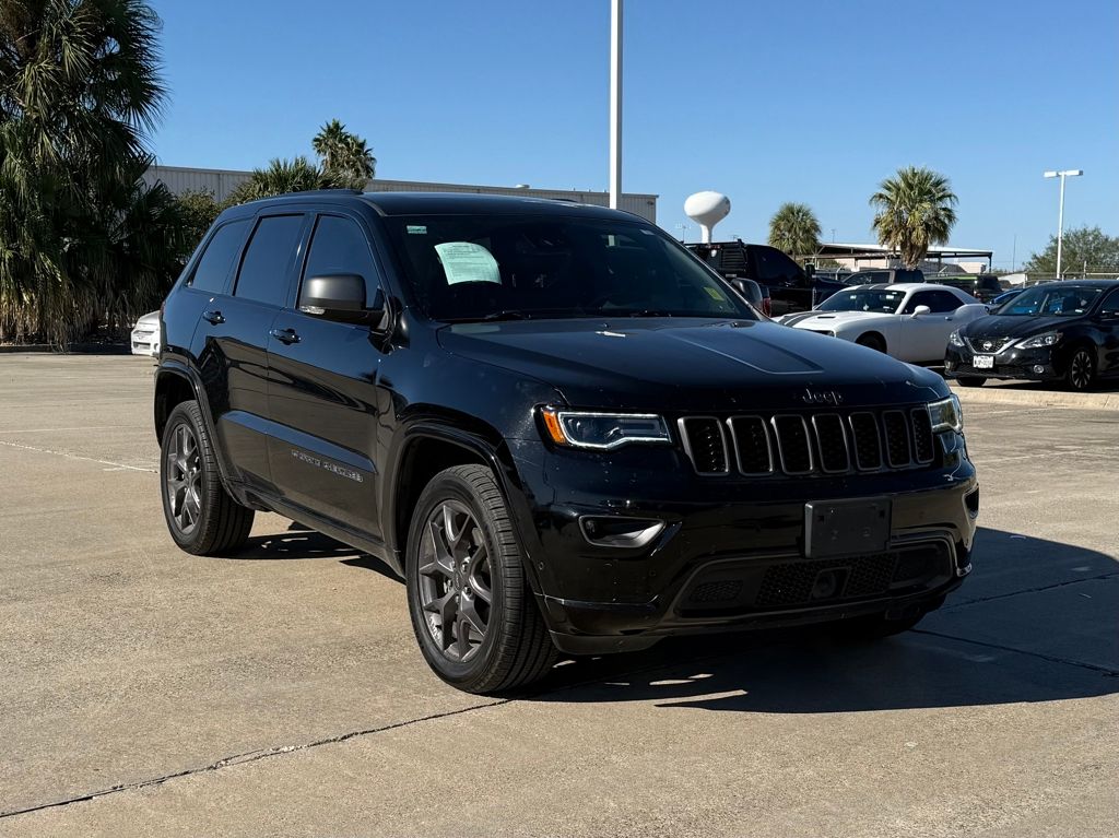 2021 Jeep Grand Cherokee Anniversary Edition photo 3