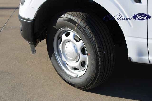 2025 Ford F-150 XL photo 4