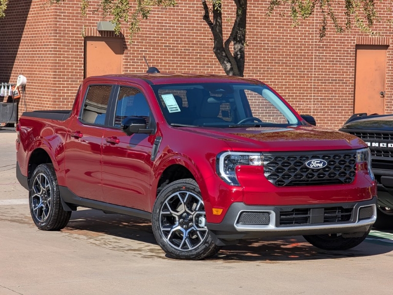 2025 Ford Maverick LARIAT
