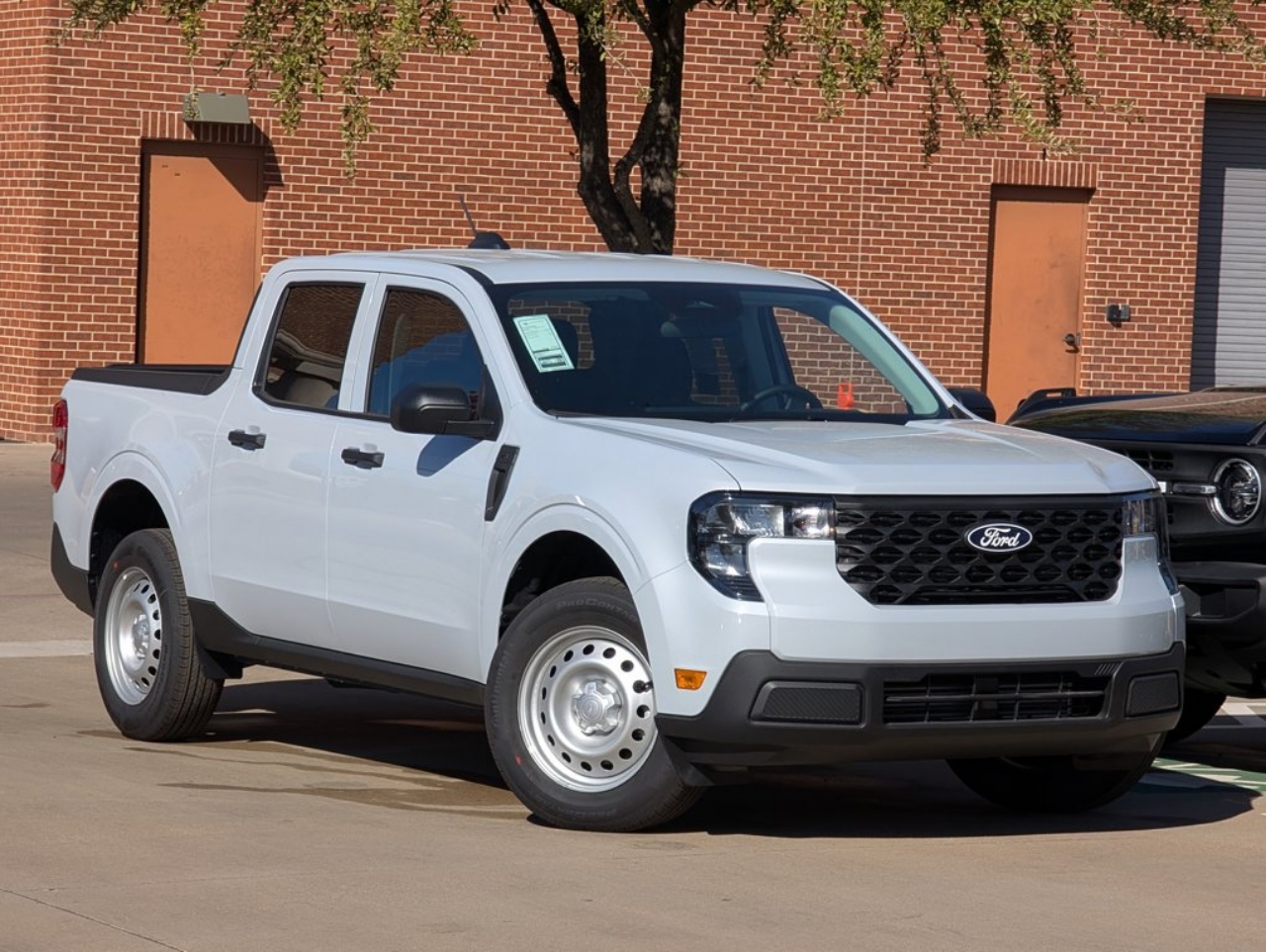 2025 Ford Maverick XL's photo