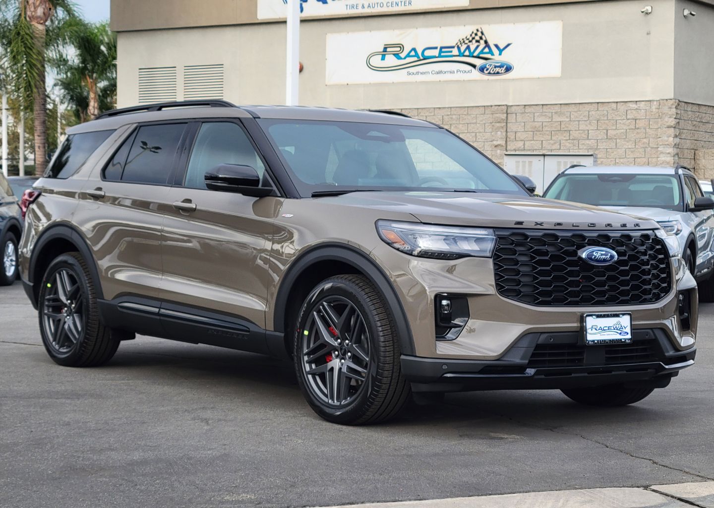 2026 Ford Explorer ST-LINE's photo