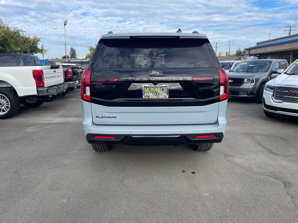 2025 Ford Expedition Platinum photo 4