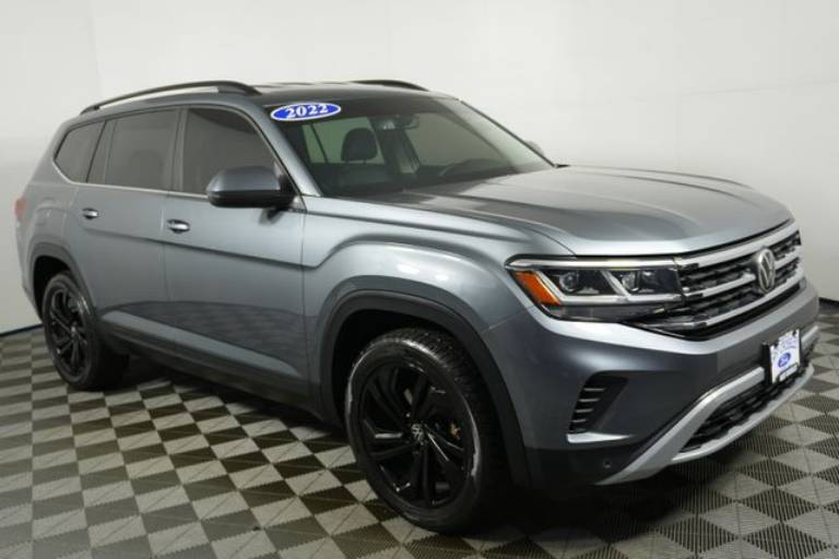 2022 Volkswagen Atlas 3.6L V6 SE w/Technology
