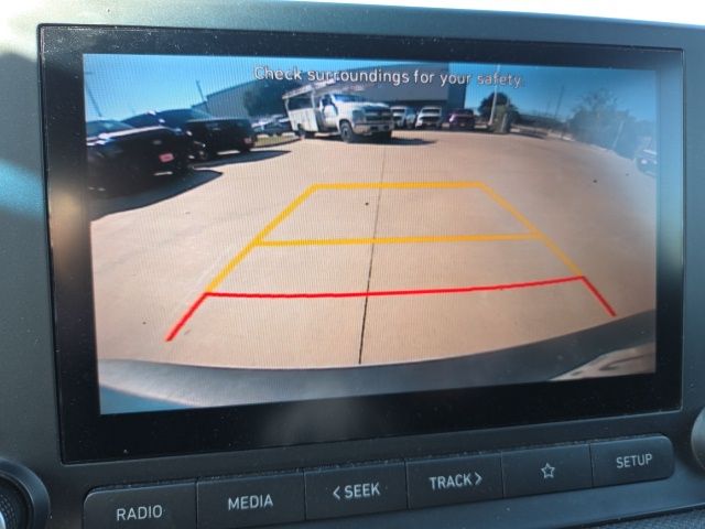 2022 Hyundai Kona SEL photo 4