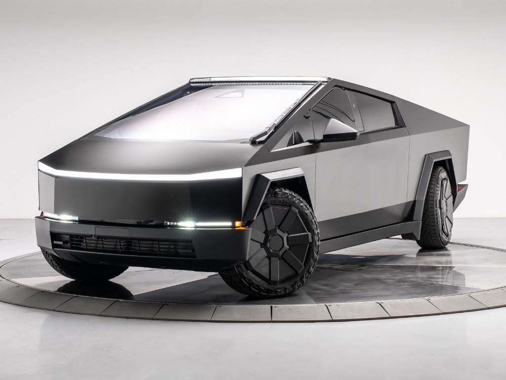 2024 Tesla Cybertruck Cyberbeast