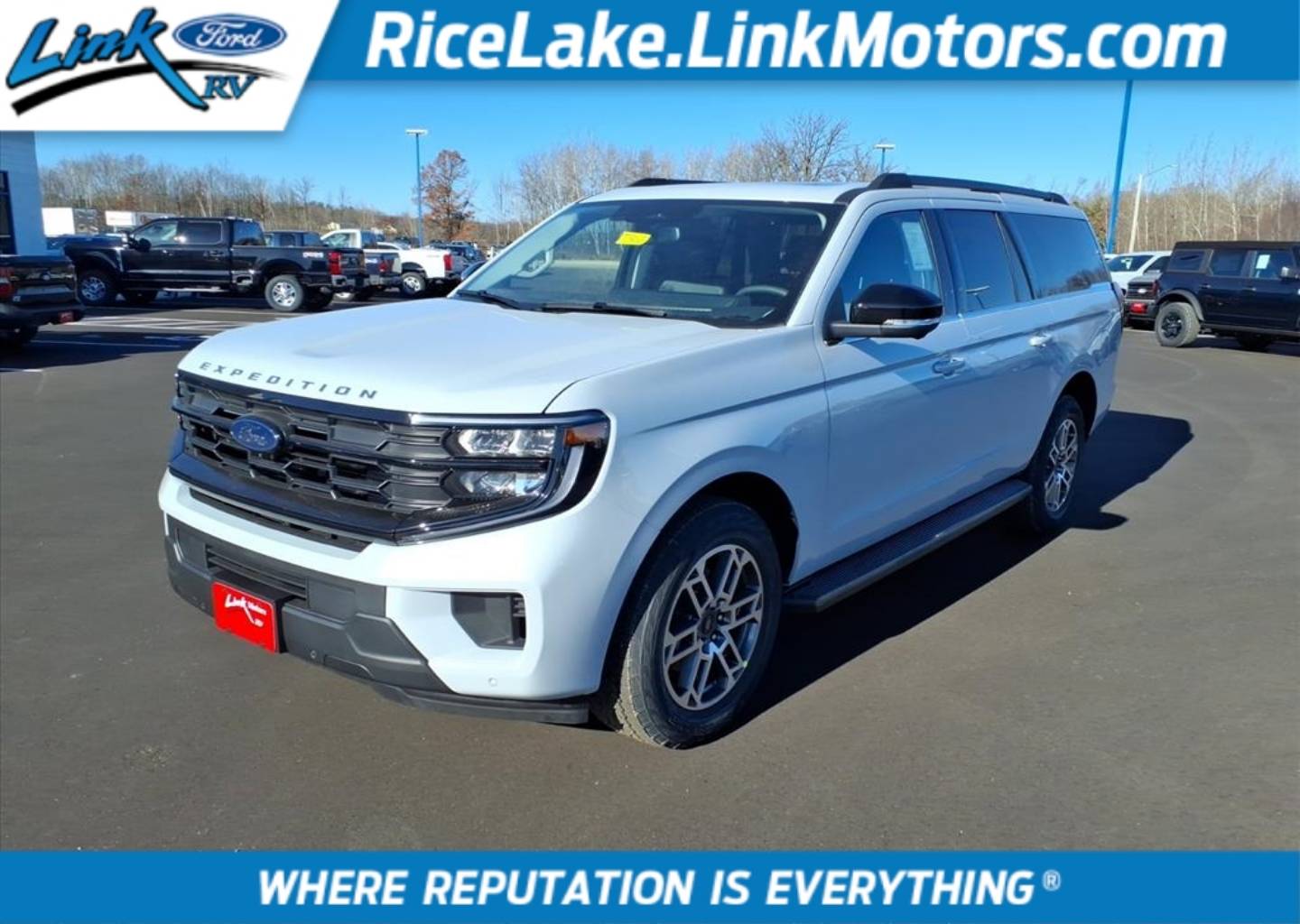 2025 Ford Expedition Active's photo