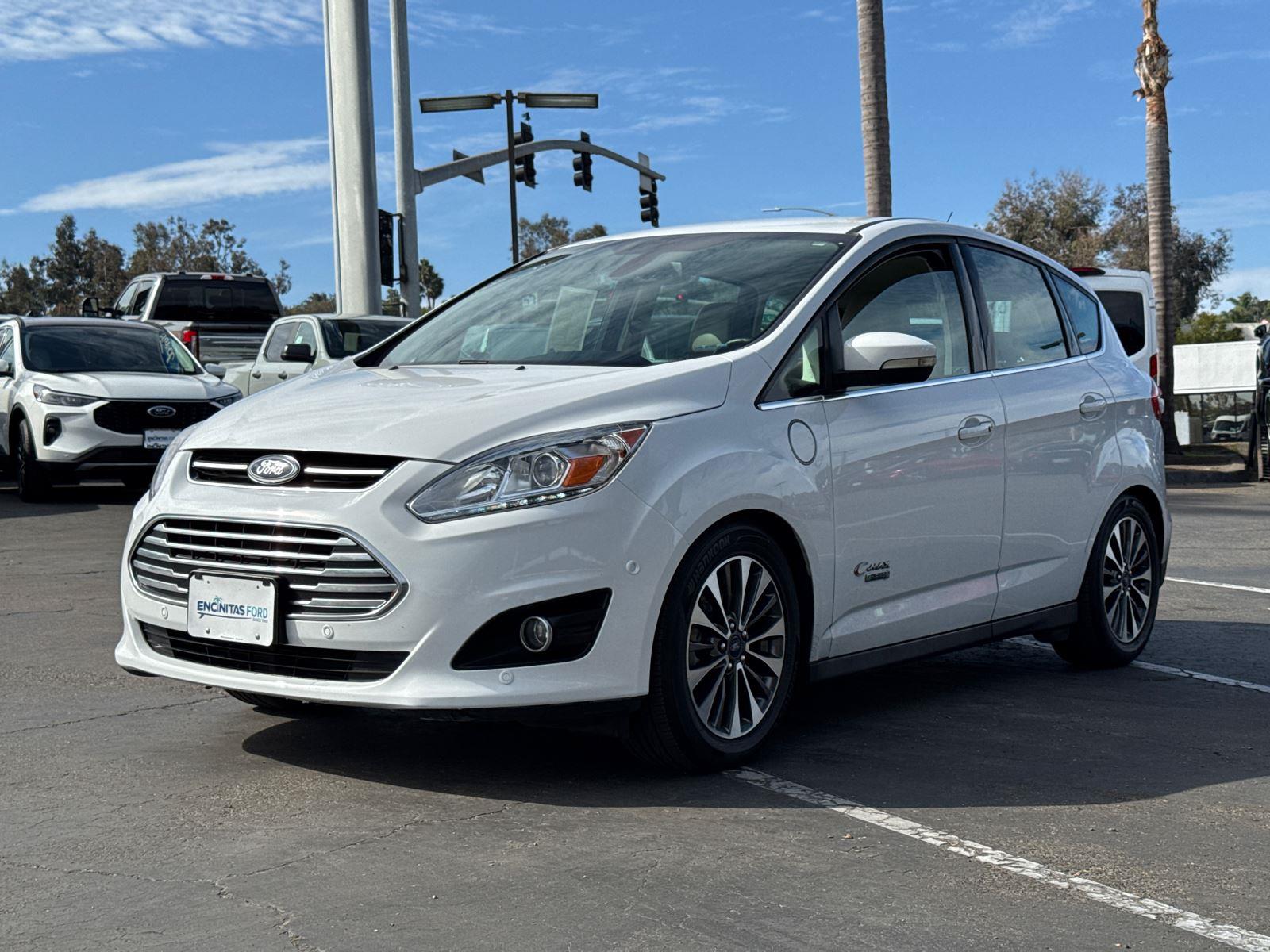 2017 Ford C-Max Energi Titanium photo 4