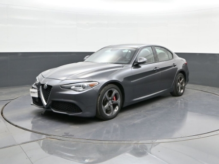 2018 Alfa Romeo Giulia Base
