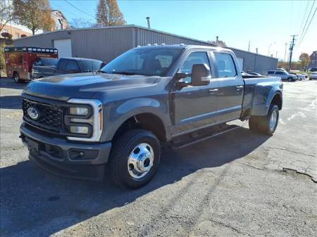 2026 Ford Super Duty F-350 DRW XL