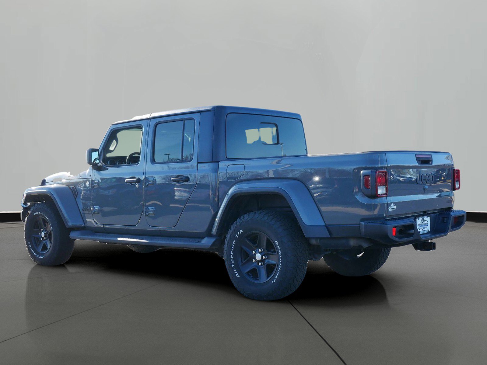 Used 2021 Jeep Gladiator Sport S with VIN 1C6HJTAG8ML505079 for sale in St. Cloud, Minnesota