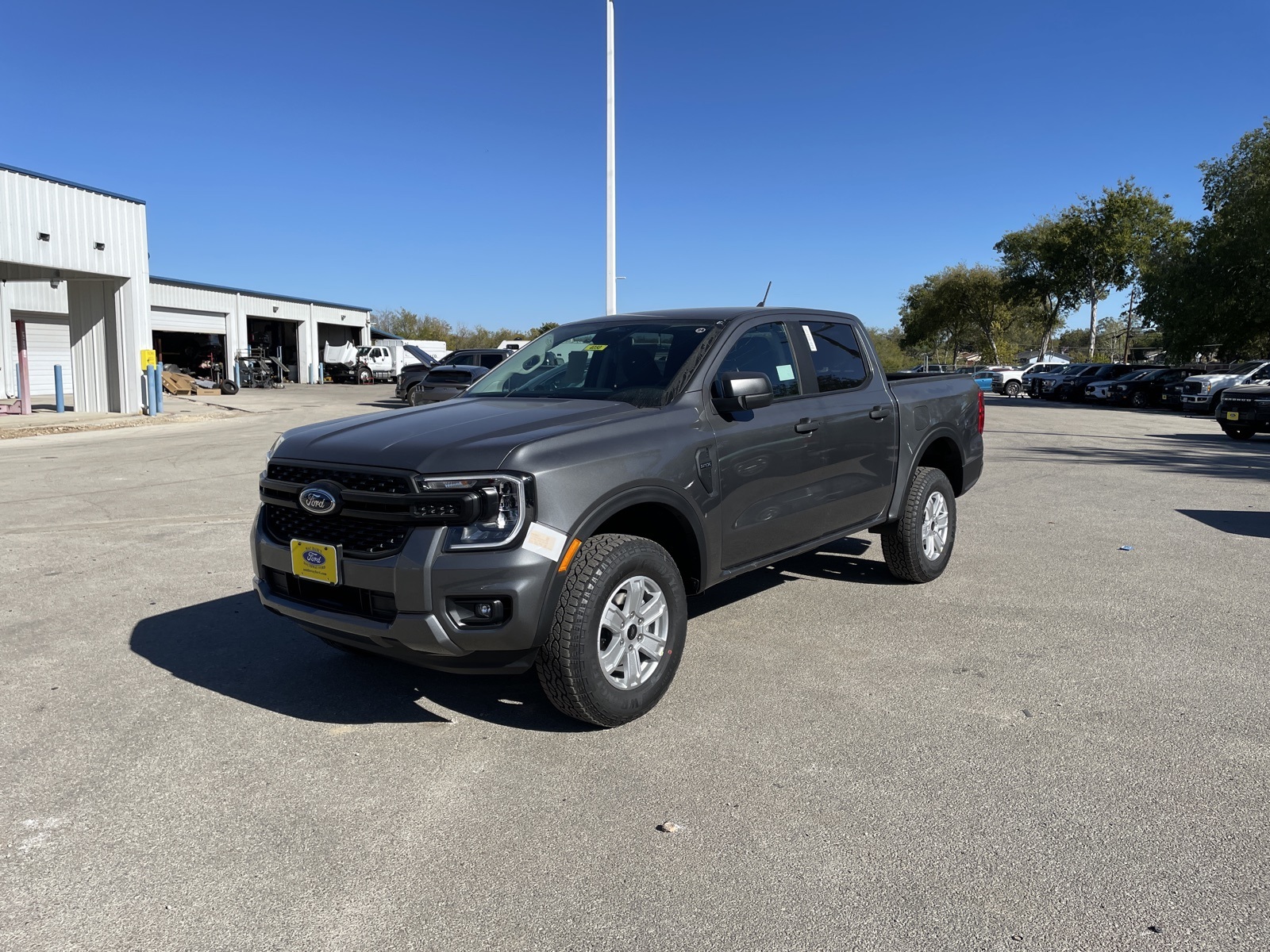 2025 Ford Ranger XL's photo