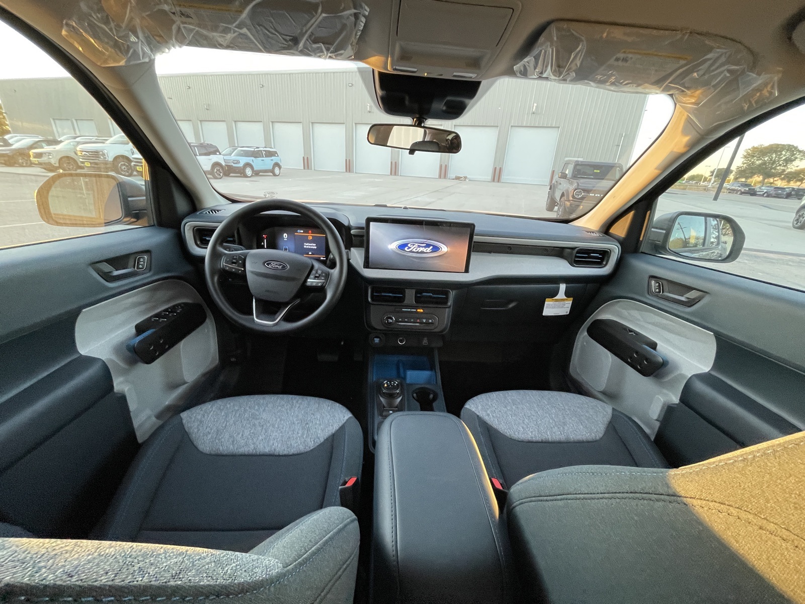 2025 Ford Maverick XLT photo 3