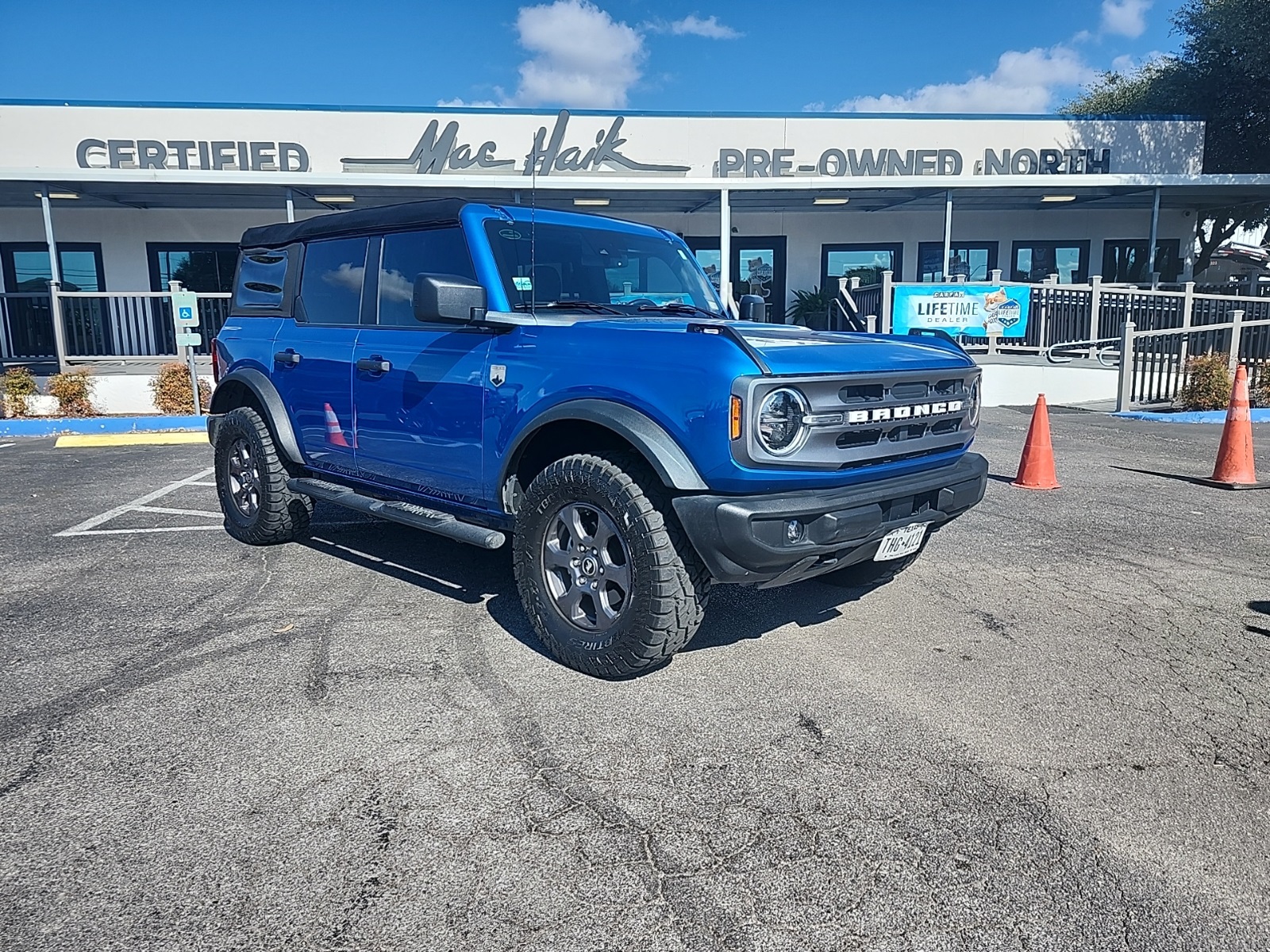 2023 Ford Bronco 4-Door Big Bend's photo