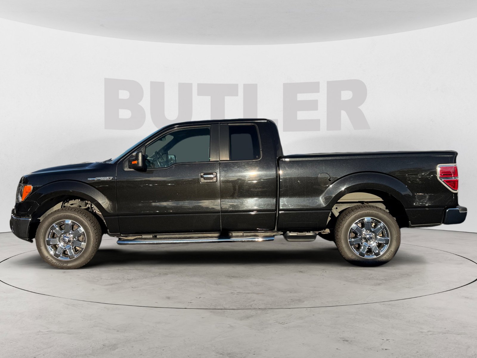 2013 Ford F-150 XLT photo 2