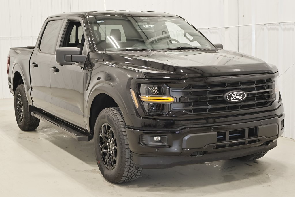 2025 Ford F-150 XLT photo 2