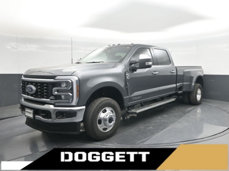 2026 Ford Super Duty F-350 DRW LARIAT