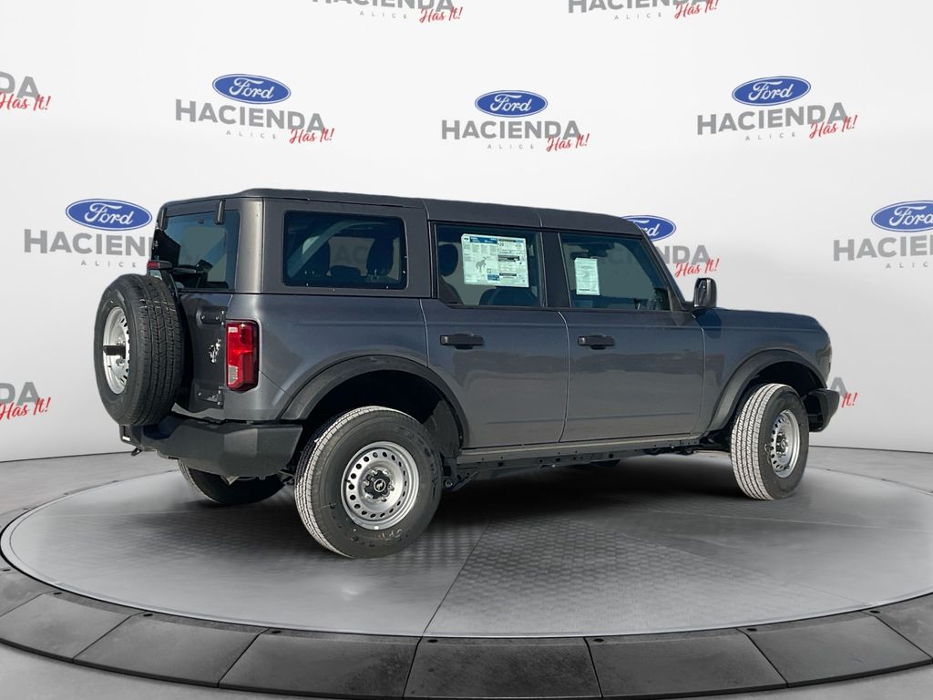 2025 Ford Bronco Base photo 3