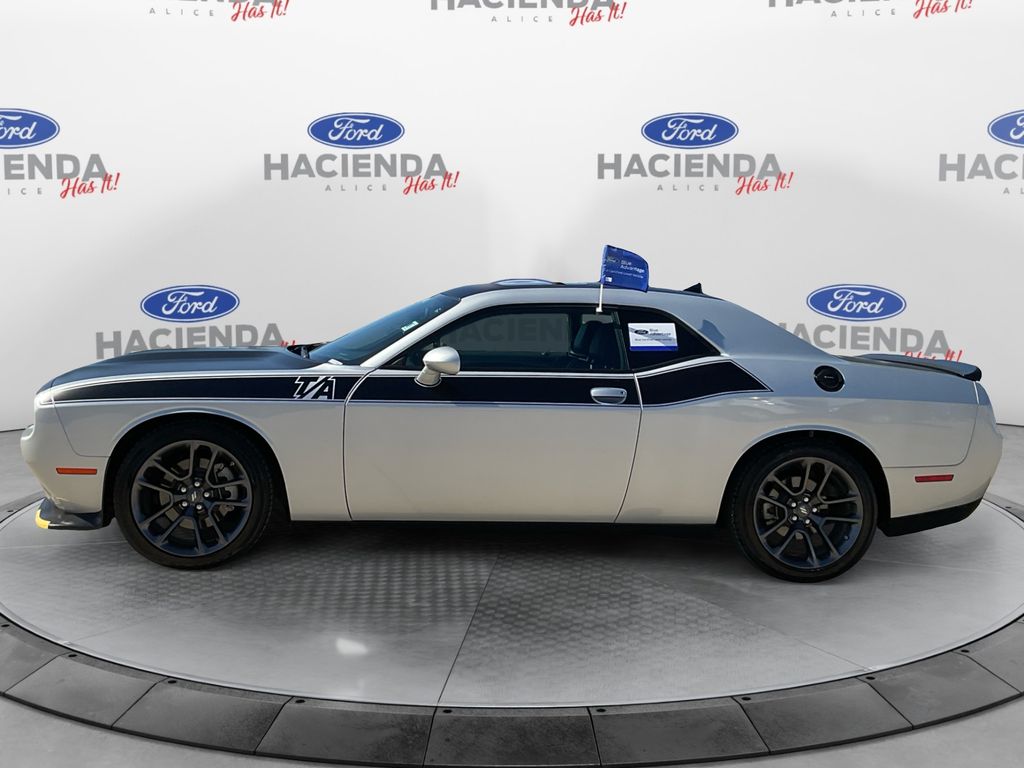 2023 Dodge Challenger R/T photo 2