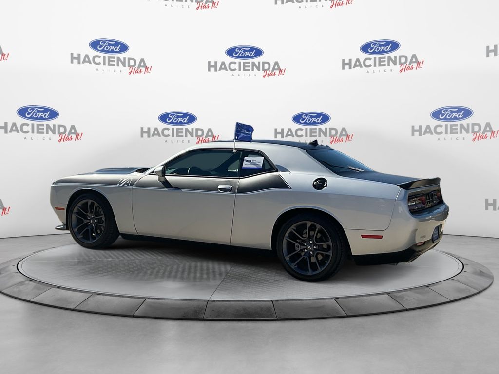2023 Dodge Challenger R/T photo 3