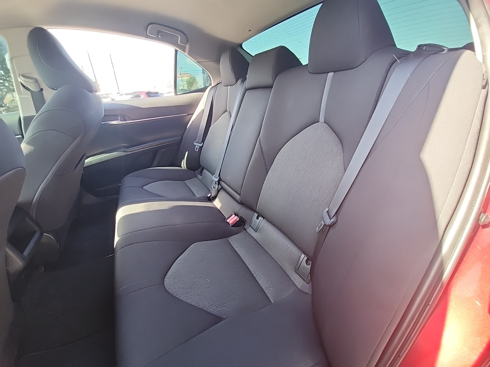 2022 Toyota Camry LE photo 4