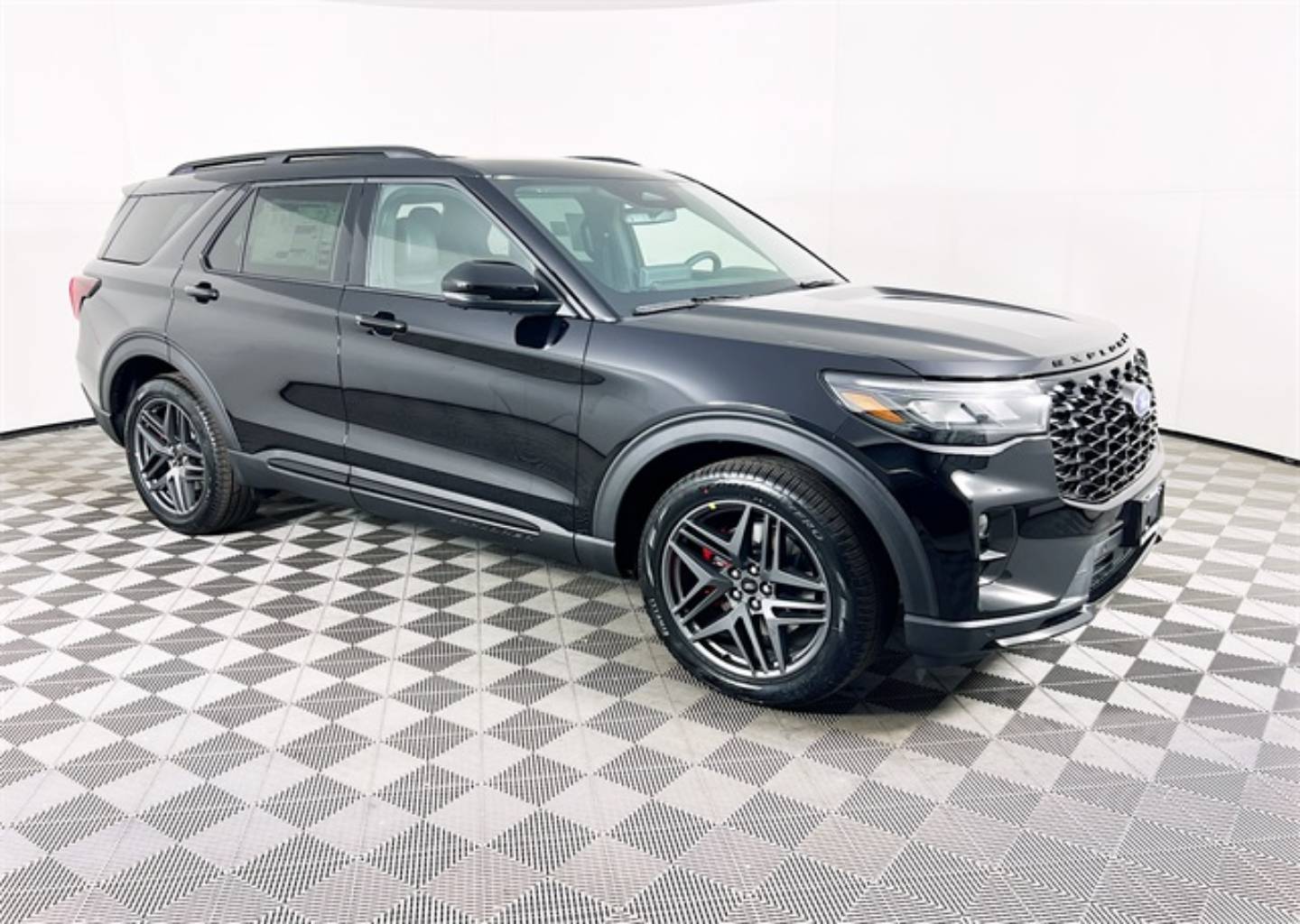 2026 Ford Explorer ST's photo