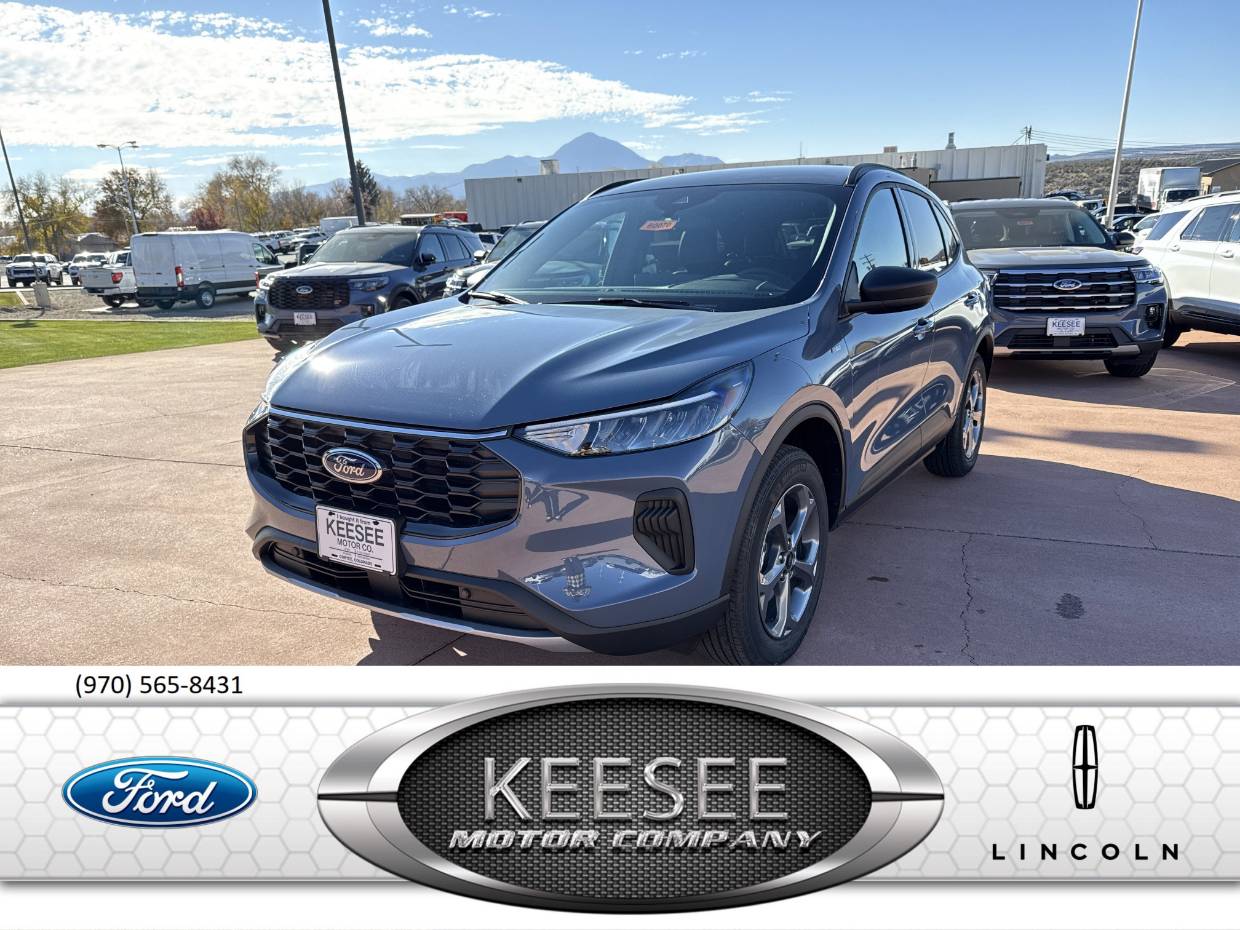 2026 Ford Escape ST-Line's photo