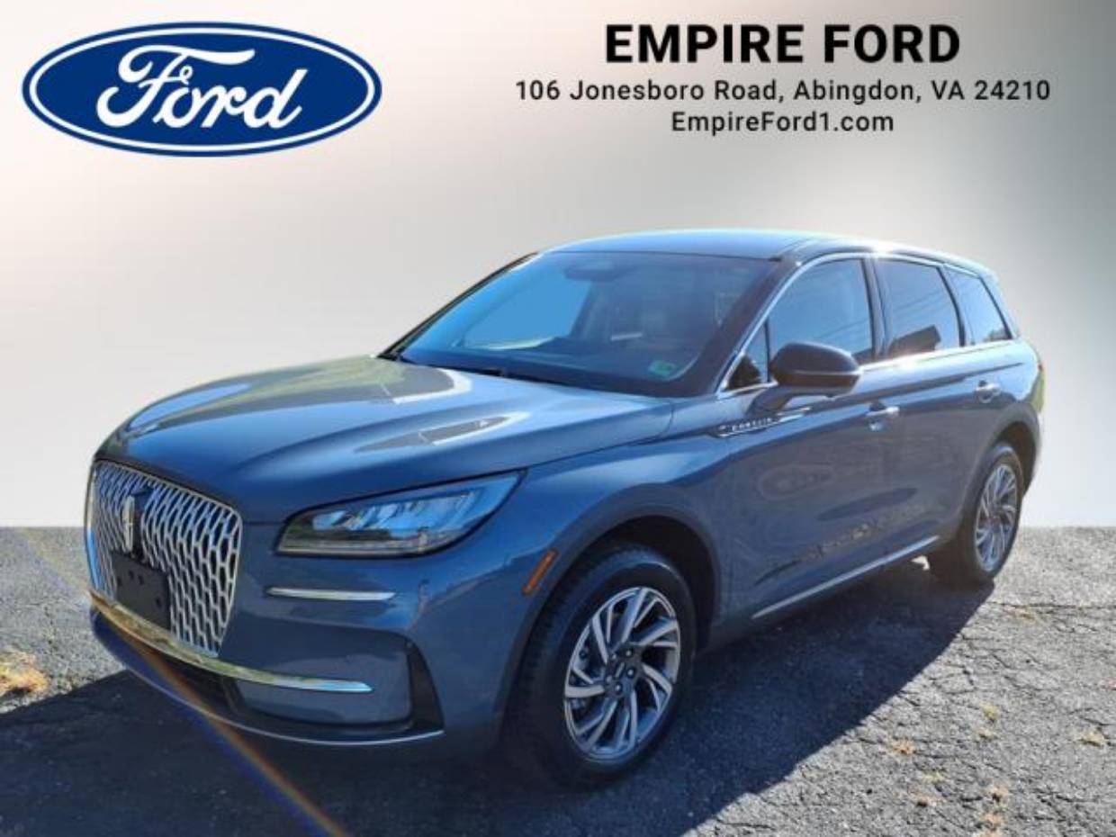 2023 Lincoln Corsair Base's photo